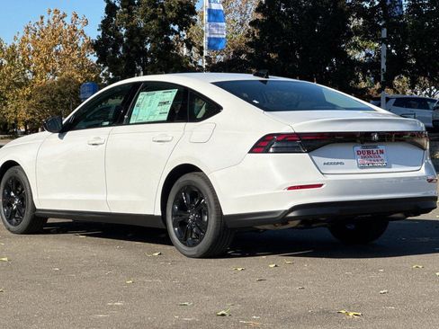 New 2025 Honda Accord SE image 6