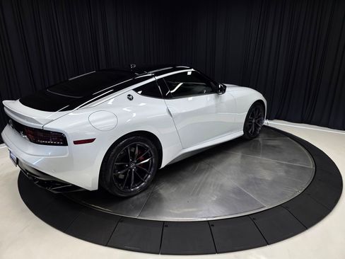 Used 2023 Nissan Z w/ Floor Mat Package (L93) RWD image 13