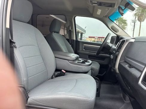 Used 2019 RAM 1500 Classic SLT RWD image 11