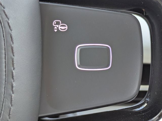 New 2026 Lincoln Navigator Premiere AWD/4WD image 26