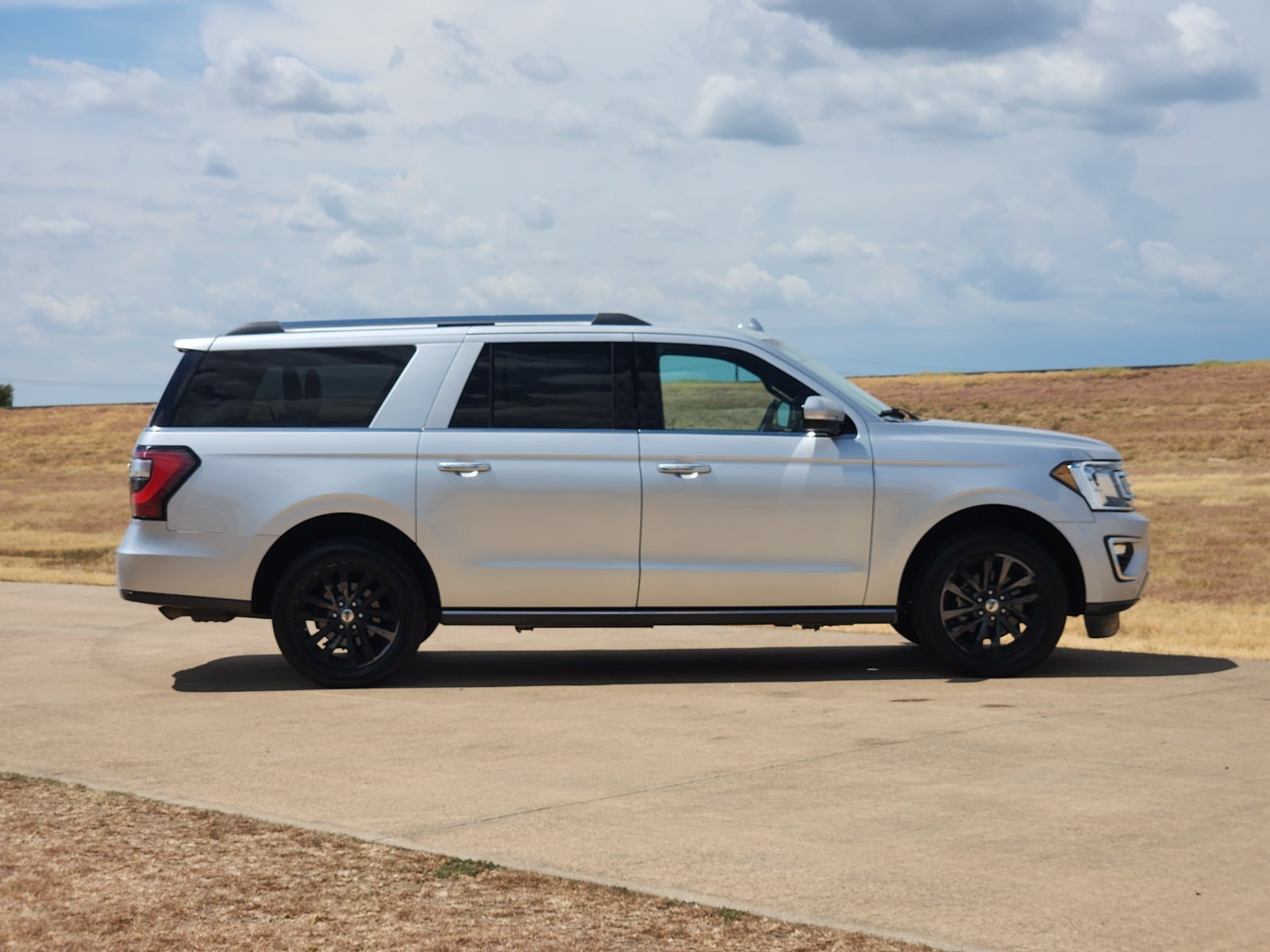 Used 2019 Ford Expedition Max Limited AWD/4WD image 7