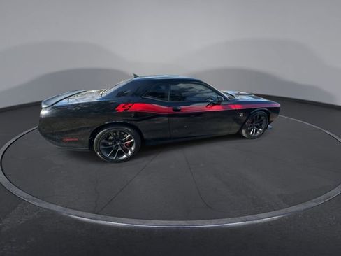 Used 2021 Dodge Challenger R/T Scat Pack RWD image 17