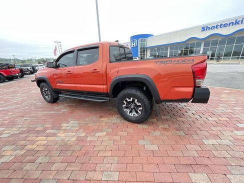 Used 2016 Toyota Tacoma TRD Off-Road w/ Towing Package AWD/4WD image 28