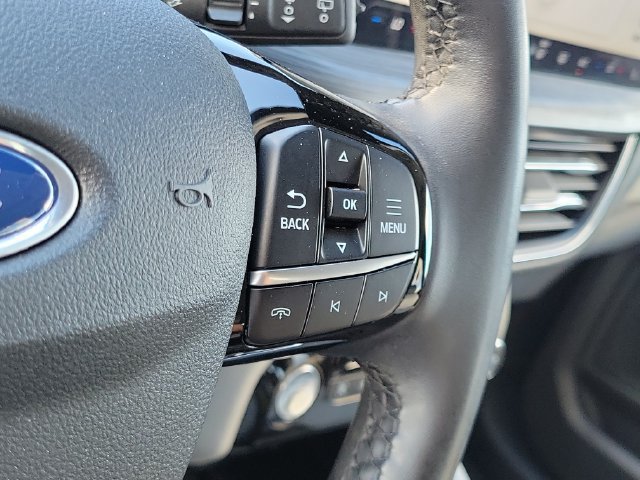 Certified 2023 Ford Escape Platinum w/ Premium Technology Package AWD/4WD image 17