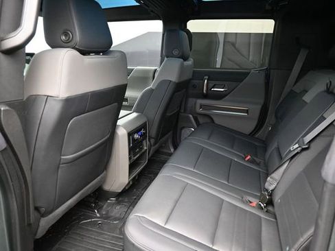 Used 2024 GMC Hummer EV 3X AWD/4WD image 15