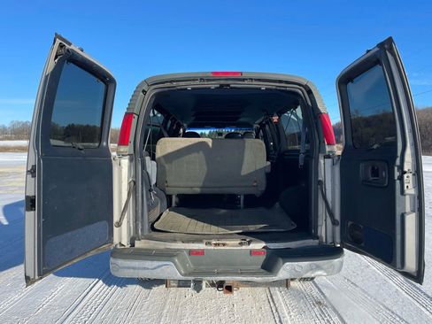 Used 1997 Chevrolet Express 3500 Extended Passenger w/ Preferred Equipment Group image 10