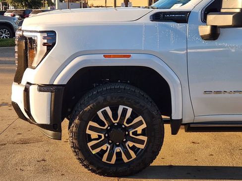 New 2026 GMC Sierra 2500 Denali Ultimate AWD/4WD image 6