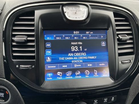 Used 2013 Chrysler 300 S image 13
