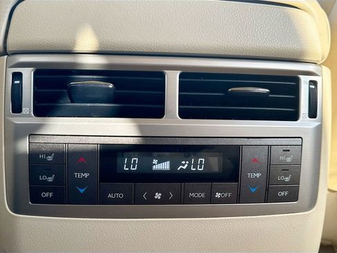 Used 2015 Lexus LX 570 570 image 31