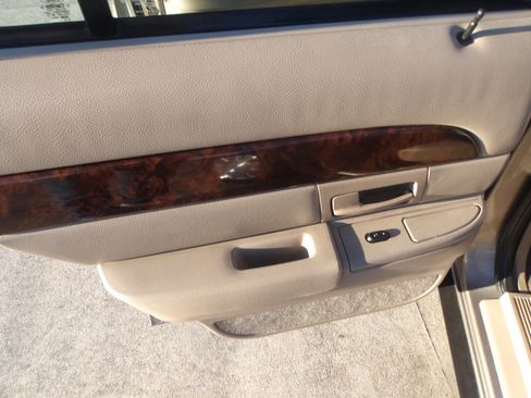 Used 2004 Mercury Grand Marquis LS image 16