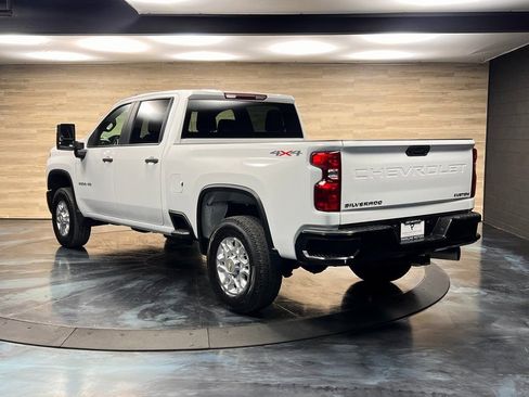 Used 2022 Chevrolet Silverado 2500 Custom w/ Custom Value Package image 13