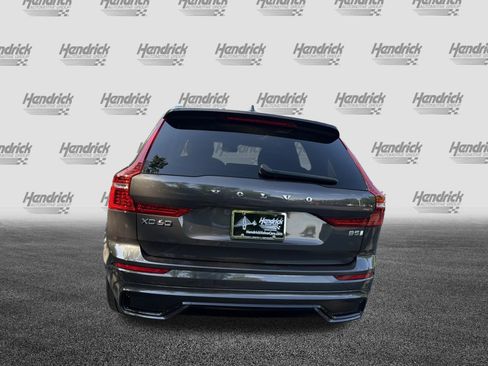 Certified 2023 Volvo XC60 B5 Ultimate FWD image 9