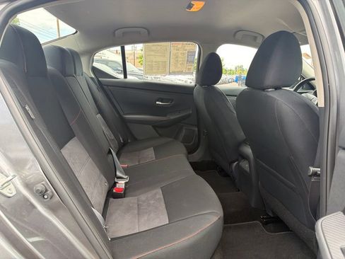 Used 2025 Nissan Sentra SR FWD image 15