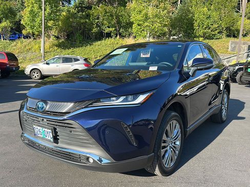 Used 2023 Toyota Venza Limited AWD/4WD image 1
