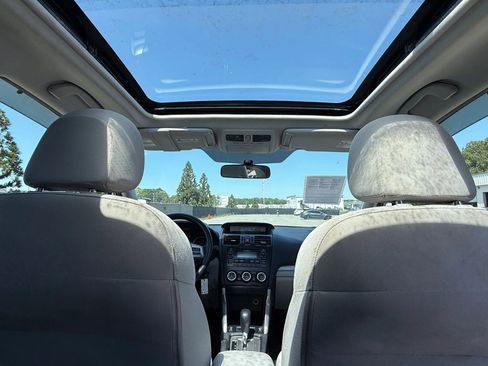 Used 2015 Subaru Forester 2.5i Premium w/ All-Weather Package image 21