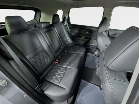 New 2026 Nissan Rogue Platinum image 28