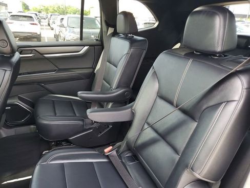 Used 2024 GMC Acadia Elevation w/ LPO, Floor Liner Package FWD image 29