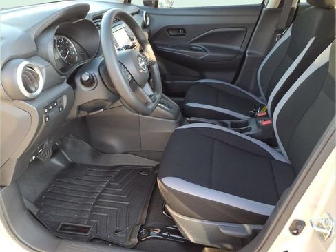 Used 2025 Nissan Versa S w/ Trunk Package FWD image 17