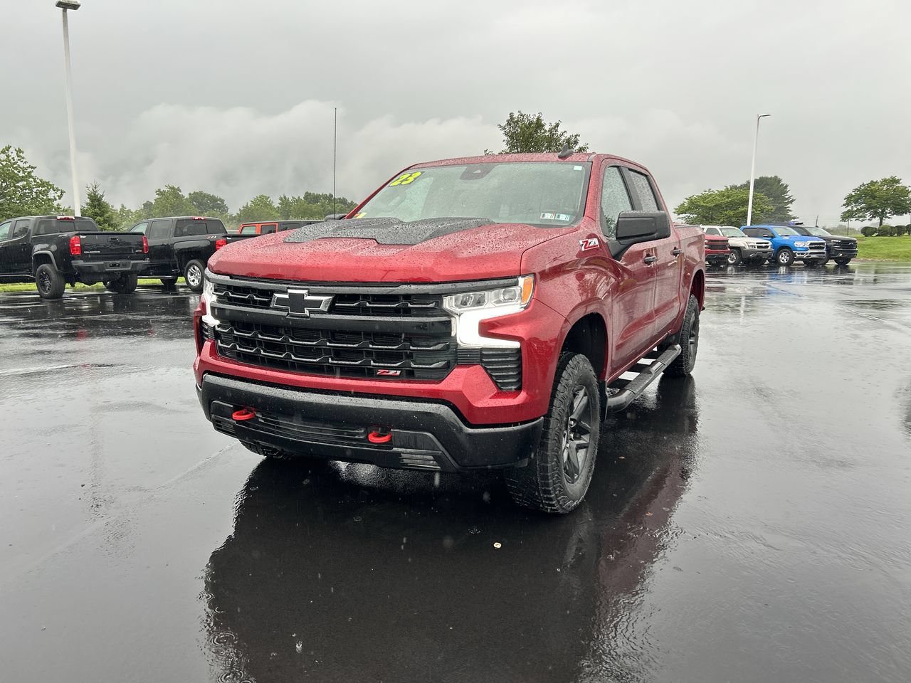 Used 2023 Chevrolet Silverado 1500 LT Trail Boss w/ Convenience Package II AWD/4WD image 3