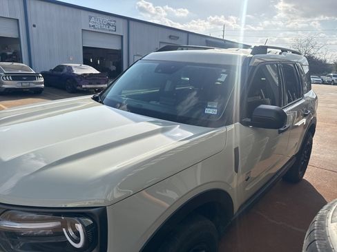 Used 2024 Ford Bronco Sport Big Bend w/ Convenience Package image 2