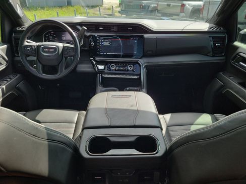 Used 2024 GMC Sierra 2500 AT4X AWD/4WD image 20