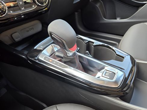 New 2026 Chevrolet Trax RS w/ Sunroof Package image 15