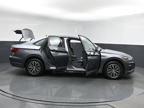 Used 2021 Volkswagen Jetta FWD image 26