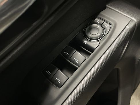 Used 2024 GMC Sierra 1500 Pro w/ Pro Value Package image 11