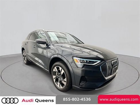 Used 2021 Audi e-tron Premium image 5