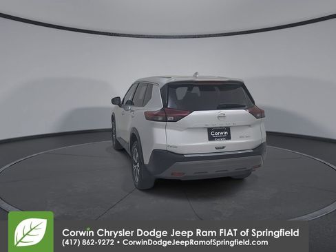 Used 2021 Nissan Rogue SV image 12