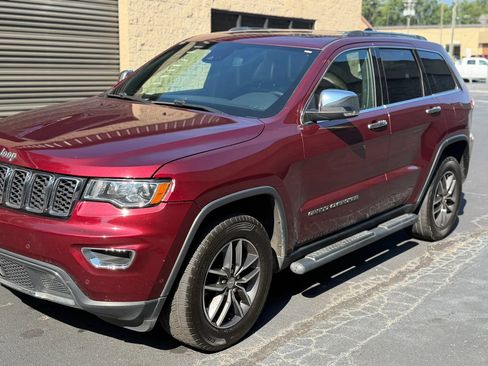 Used 2018 Jeep Grand Cherokee Limited RWD image 44