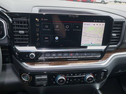 New 2026 GMC Sierra 1500 Elevation AWD/4WD image 13