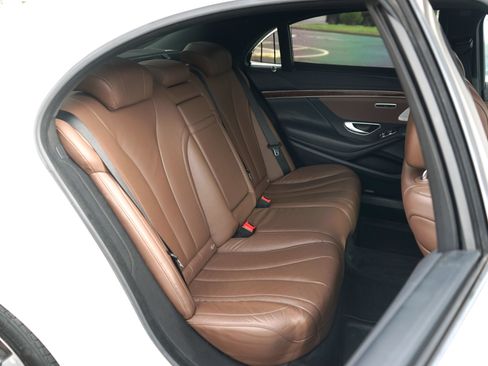 Used 2015 Mercedes-Benz S 550 4MATIC Sedan image 39