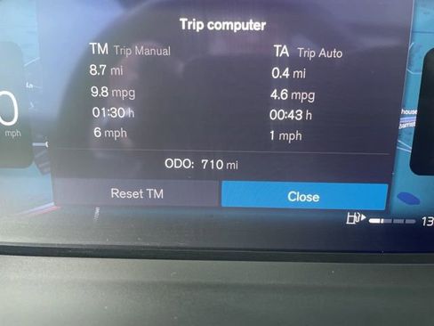 Used 2026 Volvo XC40 B5 Plus w/ Protection Package Premier image 14