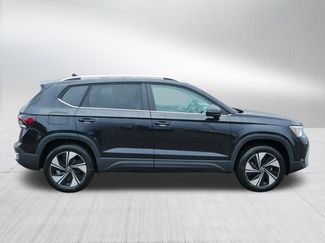 New 2026 Volkswagen Taos SE video 2