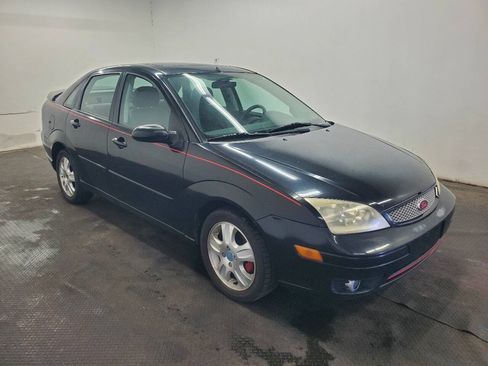 Used 2005 Ford Focus ST FWD image 3