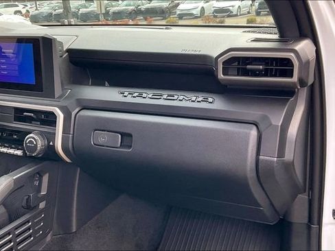 Used 2024 Toyota Tacoma SR image 16