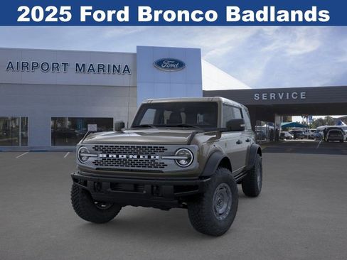 New 2025 Ford Bronco Badlands image 2