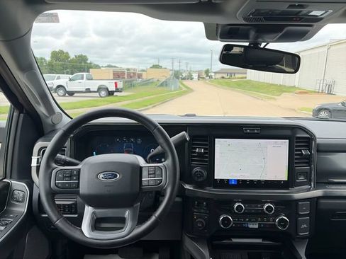 Used 2025 Ford F350 Lariat w/ Lariat Ultimate Package AWD/4WD image 30
