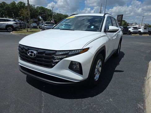 Used 2023 Hyundai Tucson SEL FWD image 2