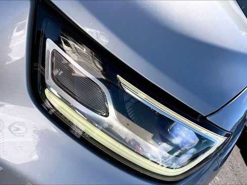 Used 2024 Chrysler Pacifica Touring-L image 31