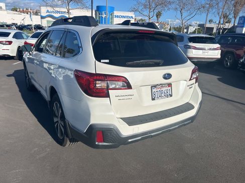 Used 2018 Subaru Outback 3.6R Limited image 6