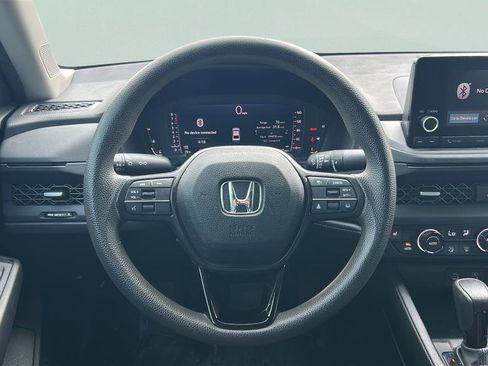 Used 2023 Honda Accord EX image 16