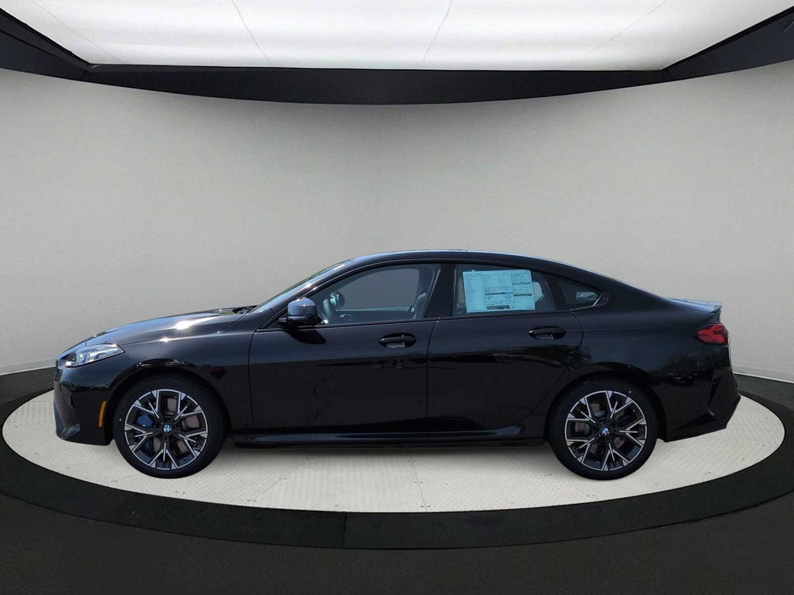 Used 2026 BMW M235i xDrive w/ Technology Package AWD/4WD image 5