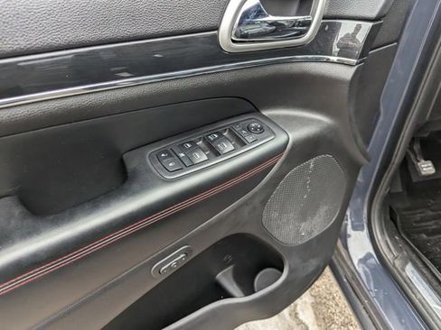 Used 2018 Jeep Grand Cherokee Trailhawk w/ Trailhawk Luxury Group image 10