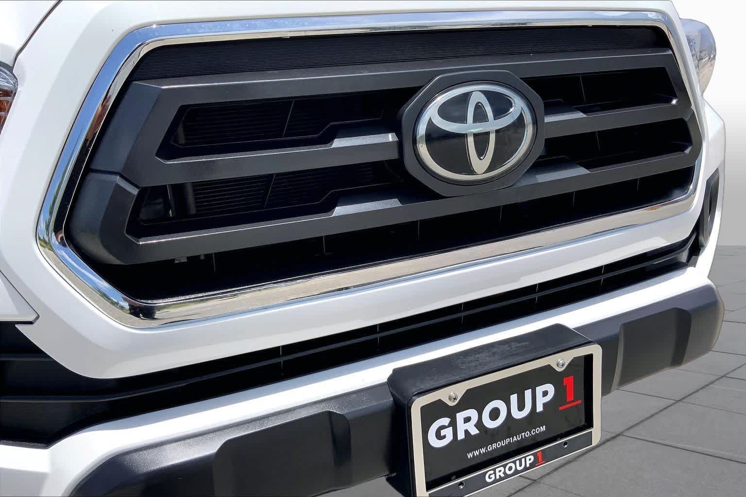 Used 2022 Toyota Tacoma SR5 AWD/4WD image 29