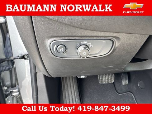 Used 2024 Chevrolet Equinox LS FWD image 15