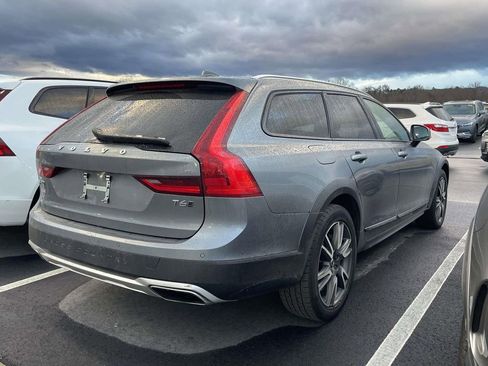 Used 2019 Volvo V90 T6 Cross Country w/ Advanced Package image 4