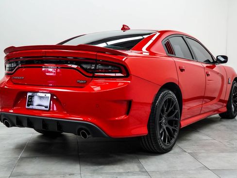 Used 2020 Dodge Charger GT RWD image 12