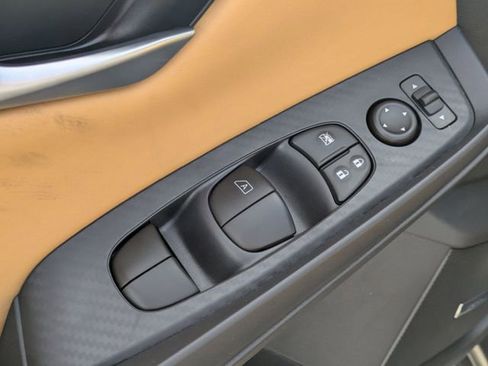 New 2025 Nissan Sentra SV w/ SV Premium Package image 12